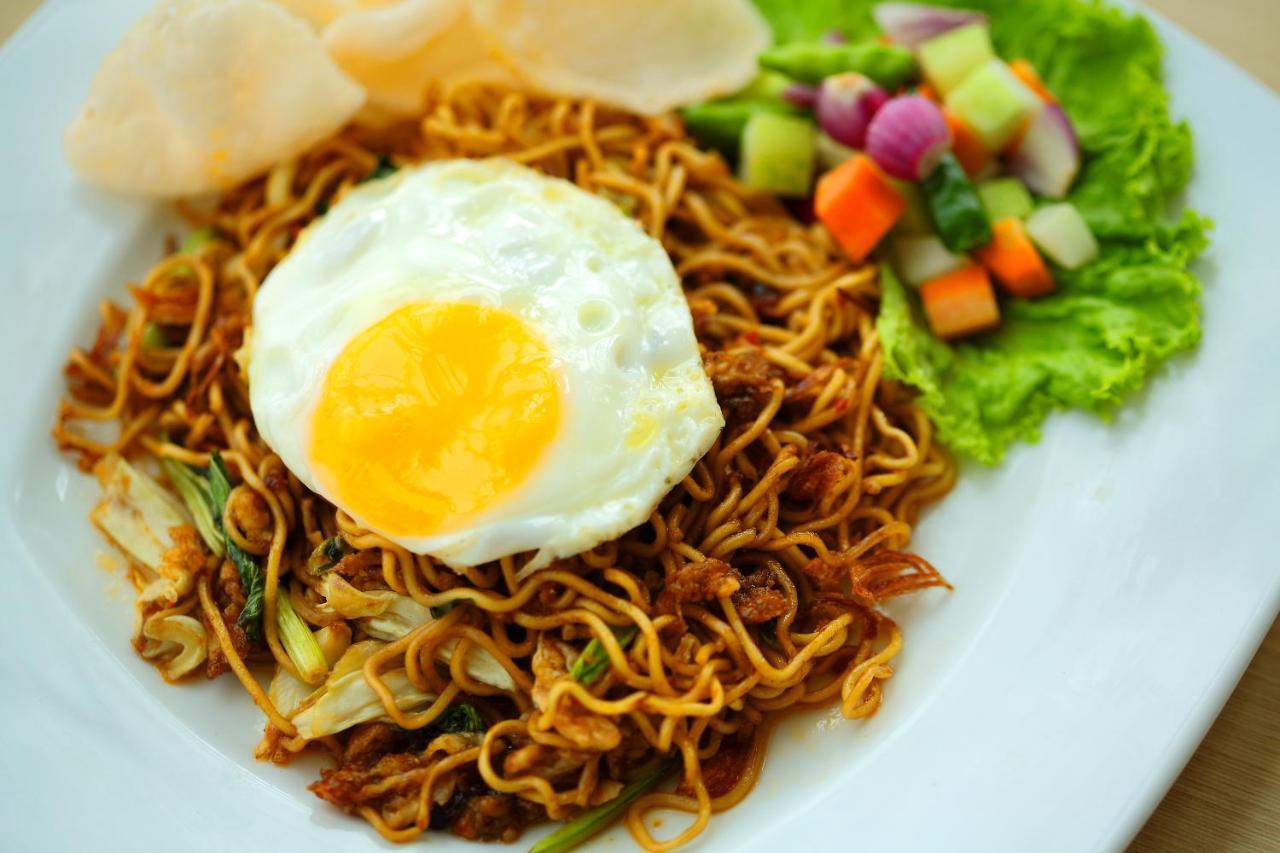 아마리스 호텔 시레본 치레본 외부 사진